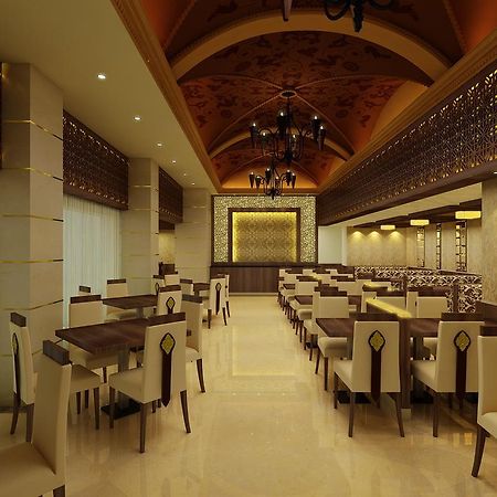 Brijwasi Royal Hotel Mathura Bagian luar foto